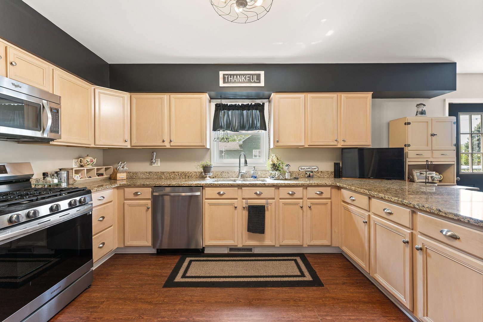 19061 Wentworth Avenue, Lansing, IL 60438