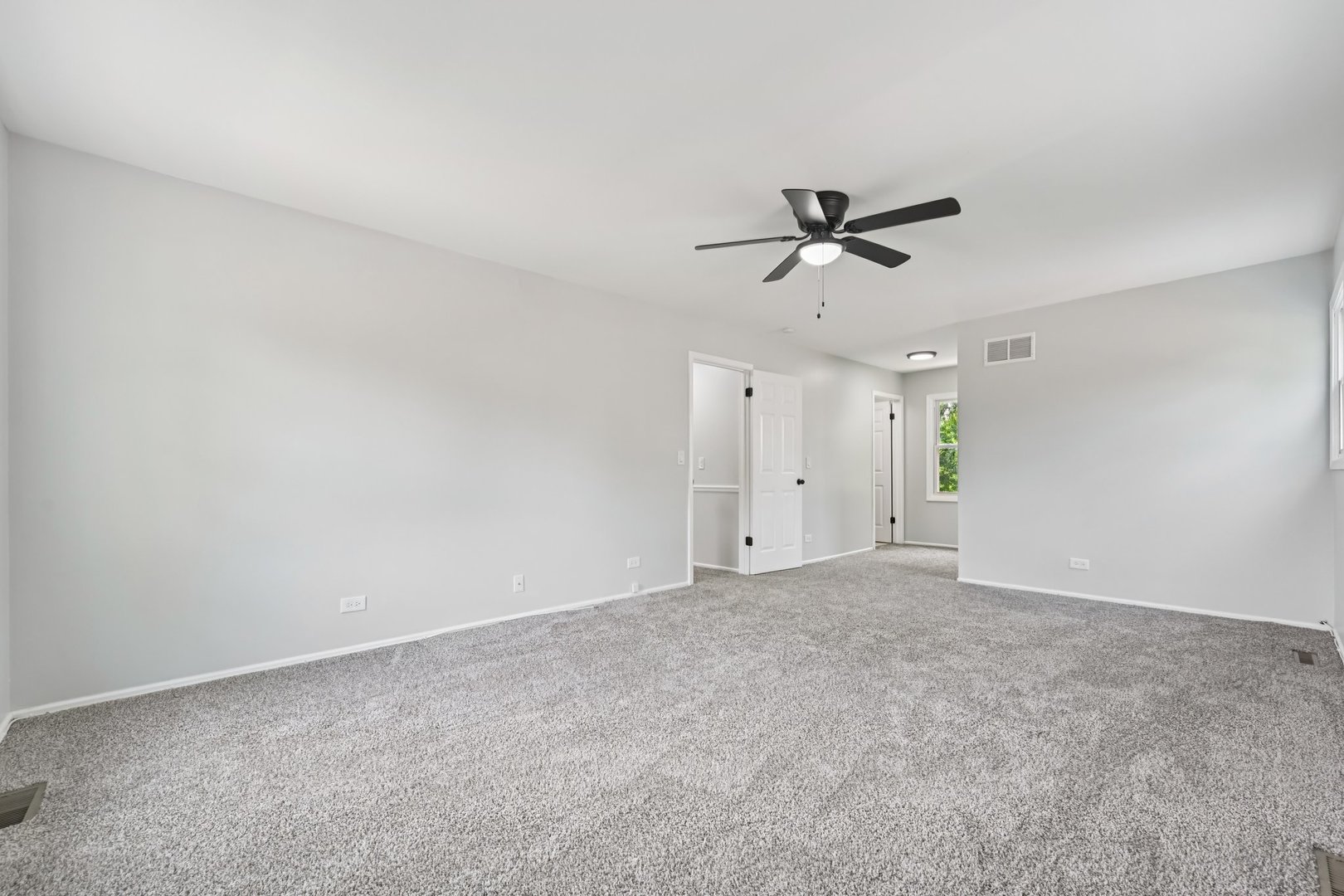 78 N Walnut Lane, Schaumburg, IL 60194