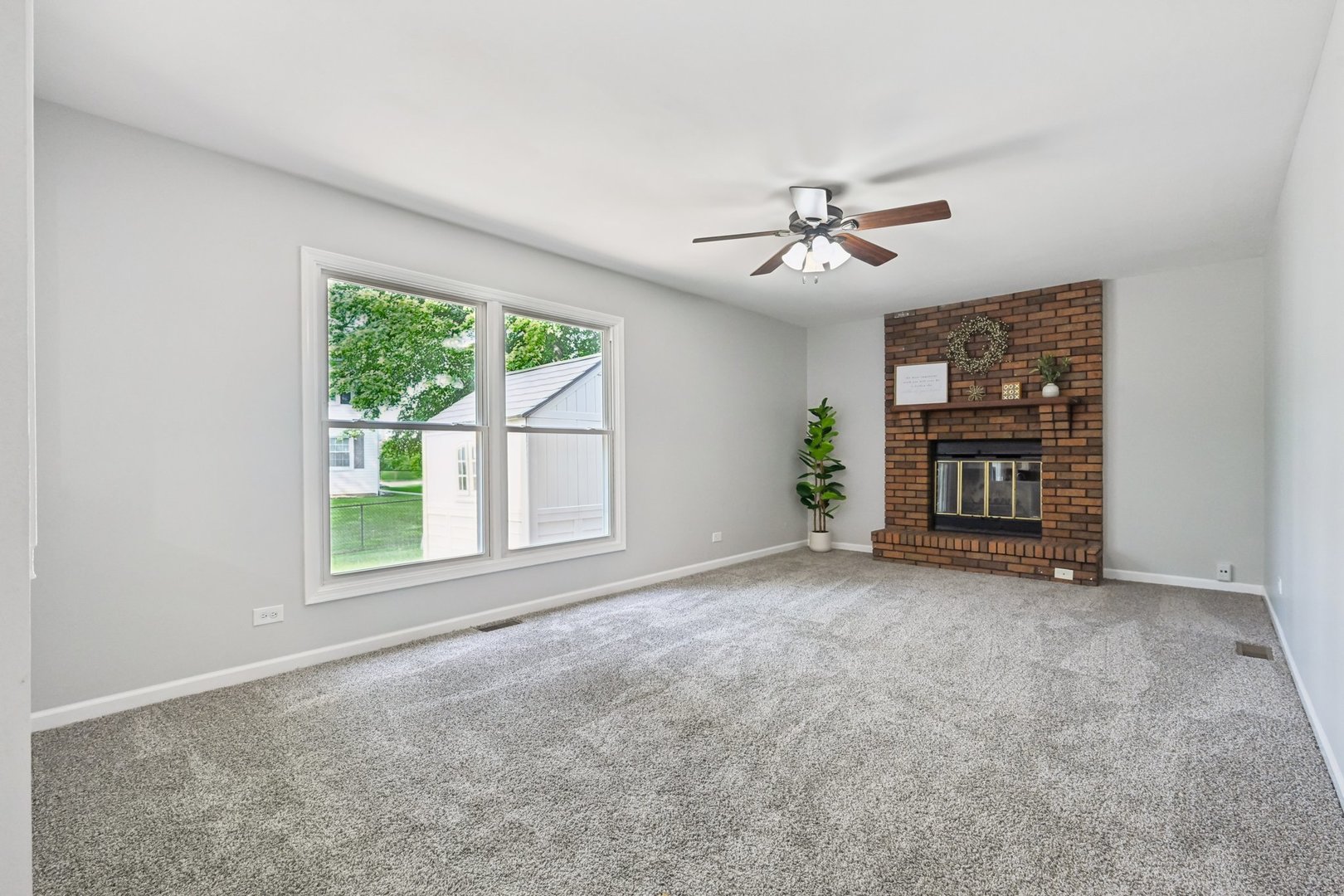 78 N Walnut Lane, Schaumburg, IL 60194