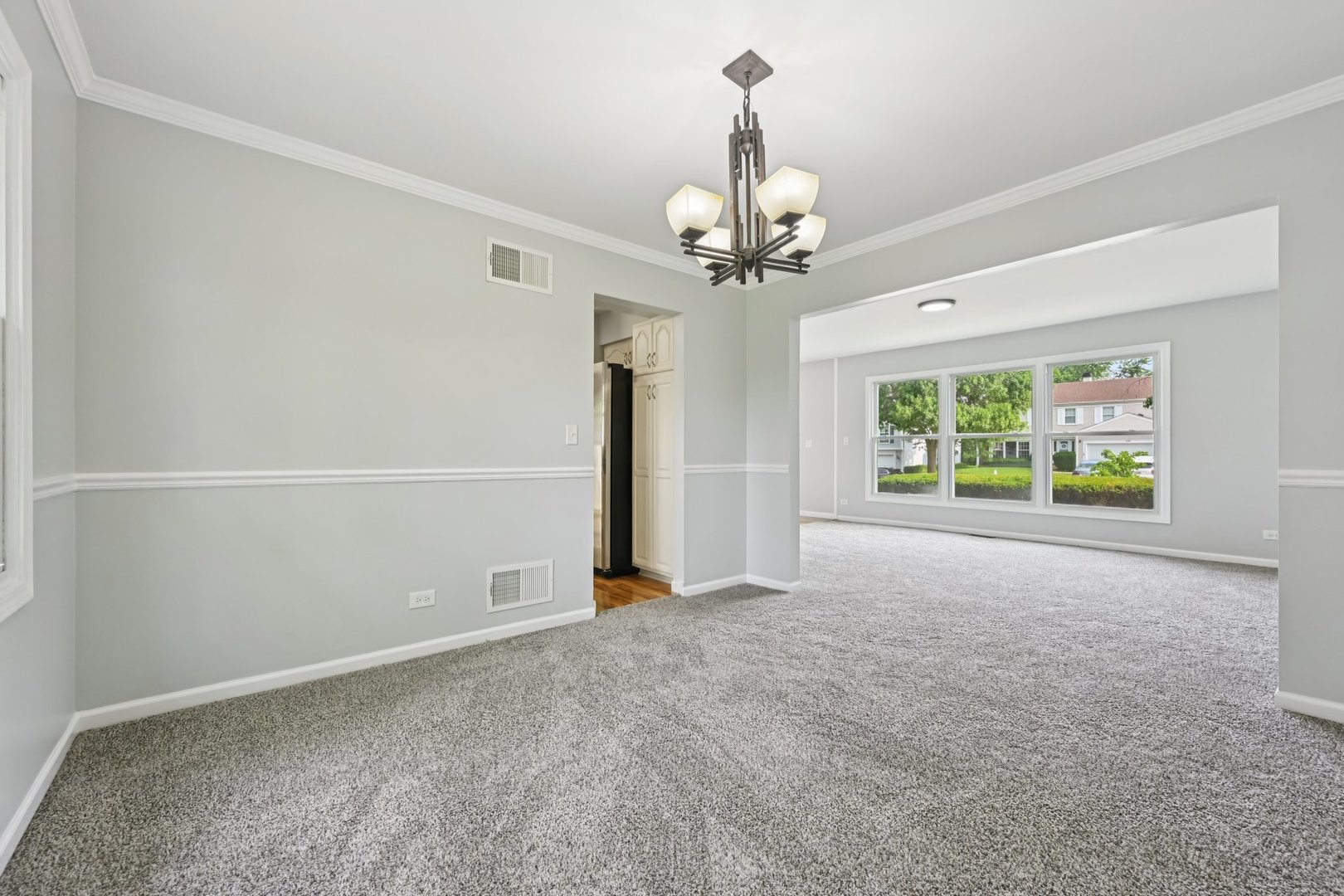 78 N Walnut Lane, Schaumburg, IL 60194