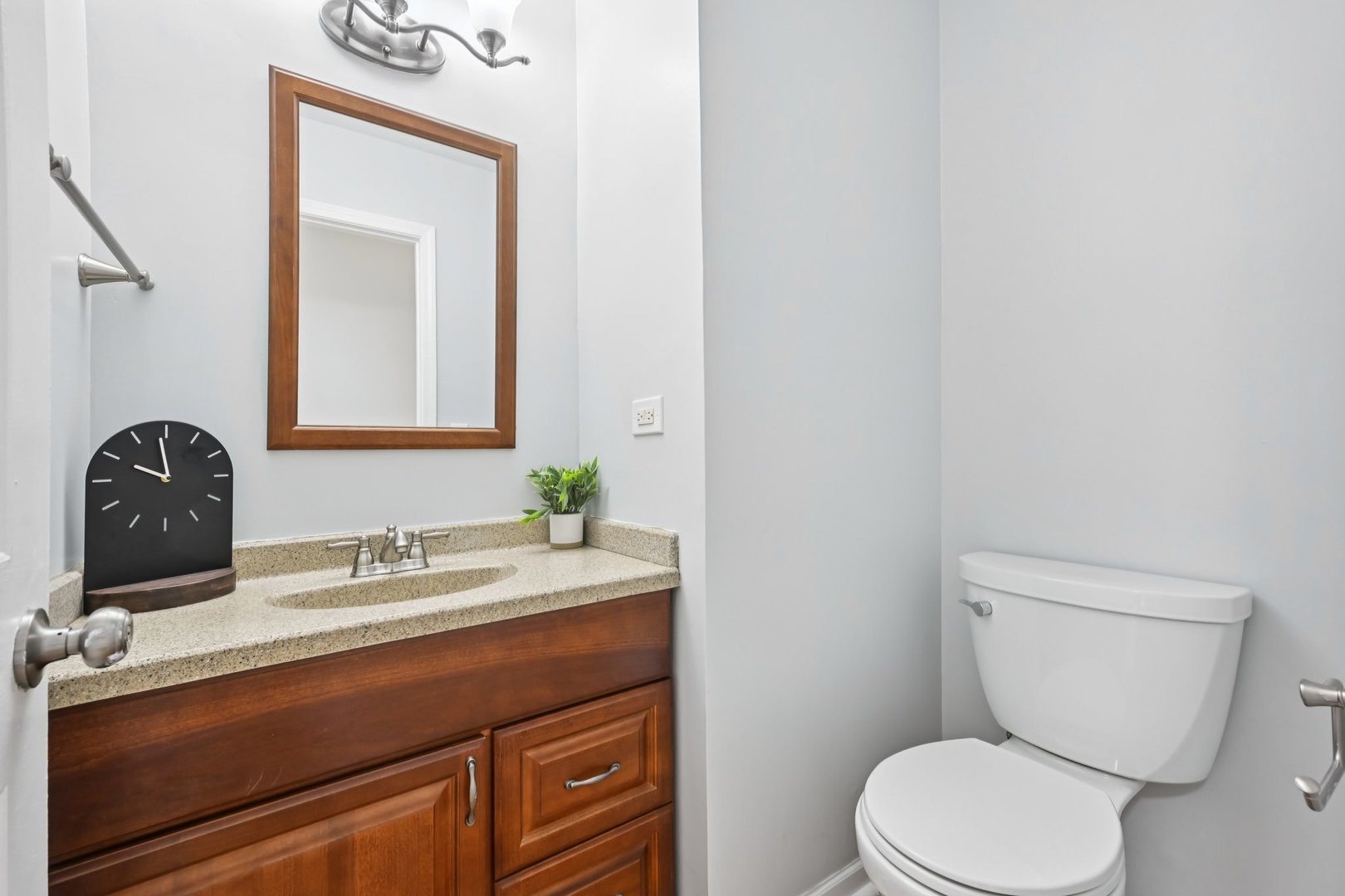 78 N Walnut Lane, Schaumburg, IL 60194