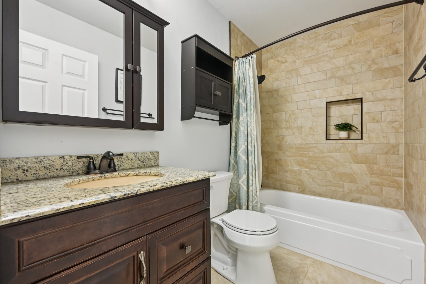 78 N Walnut Lane, Schaumburg, IL 60194