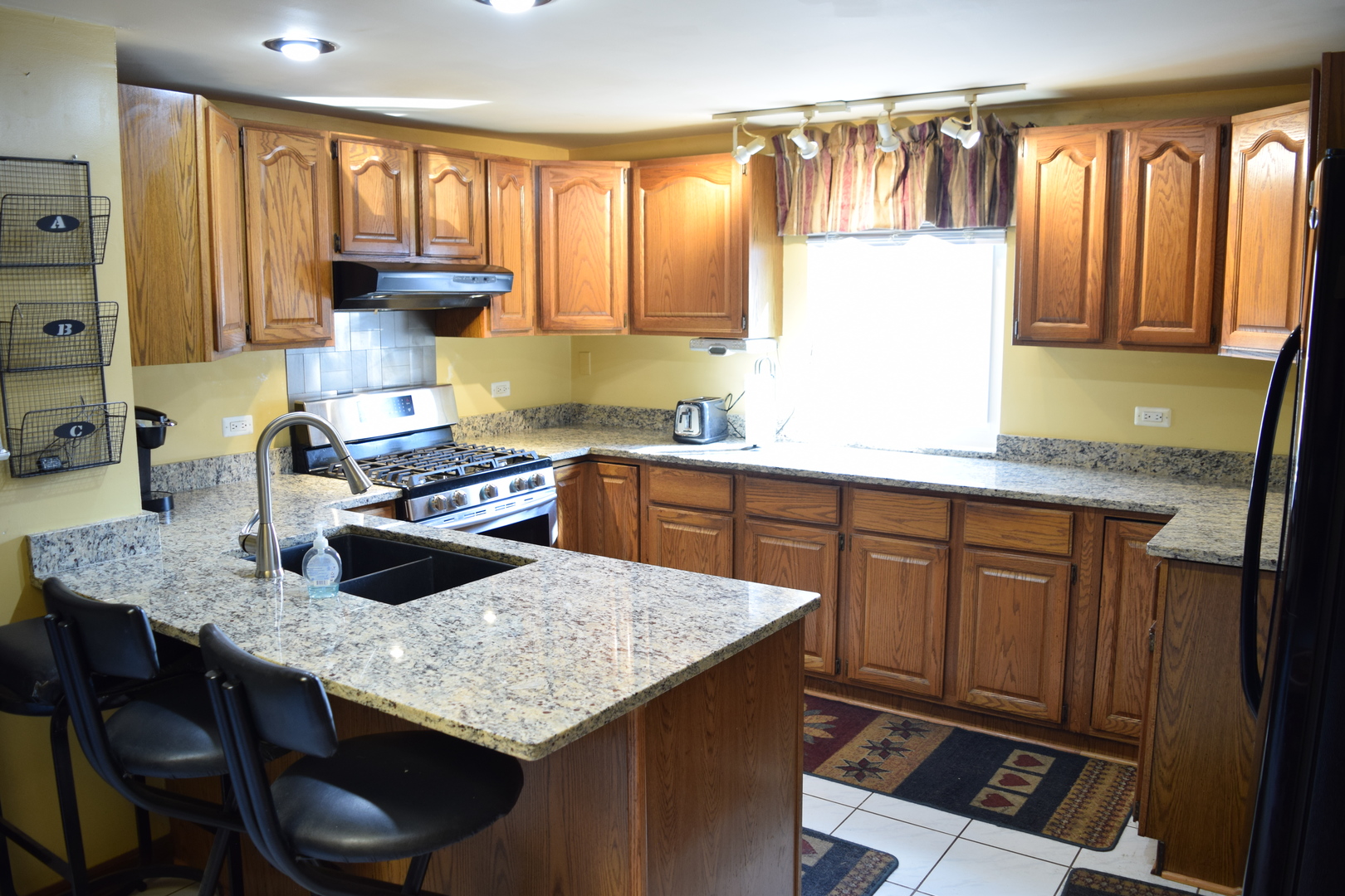10010 Harnew Road, Oak Lawn, IL 60453
