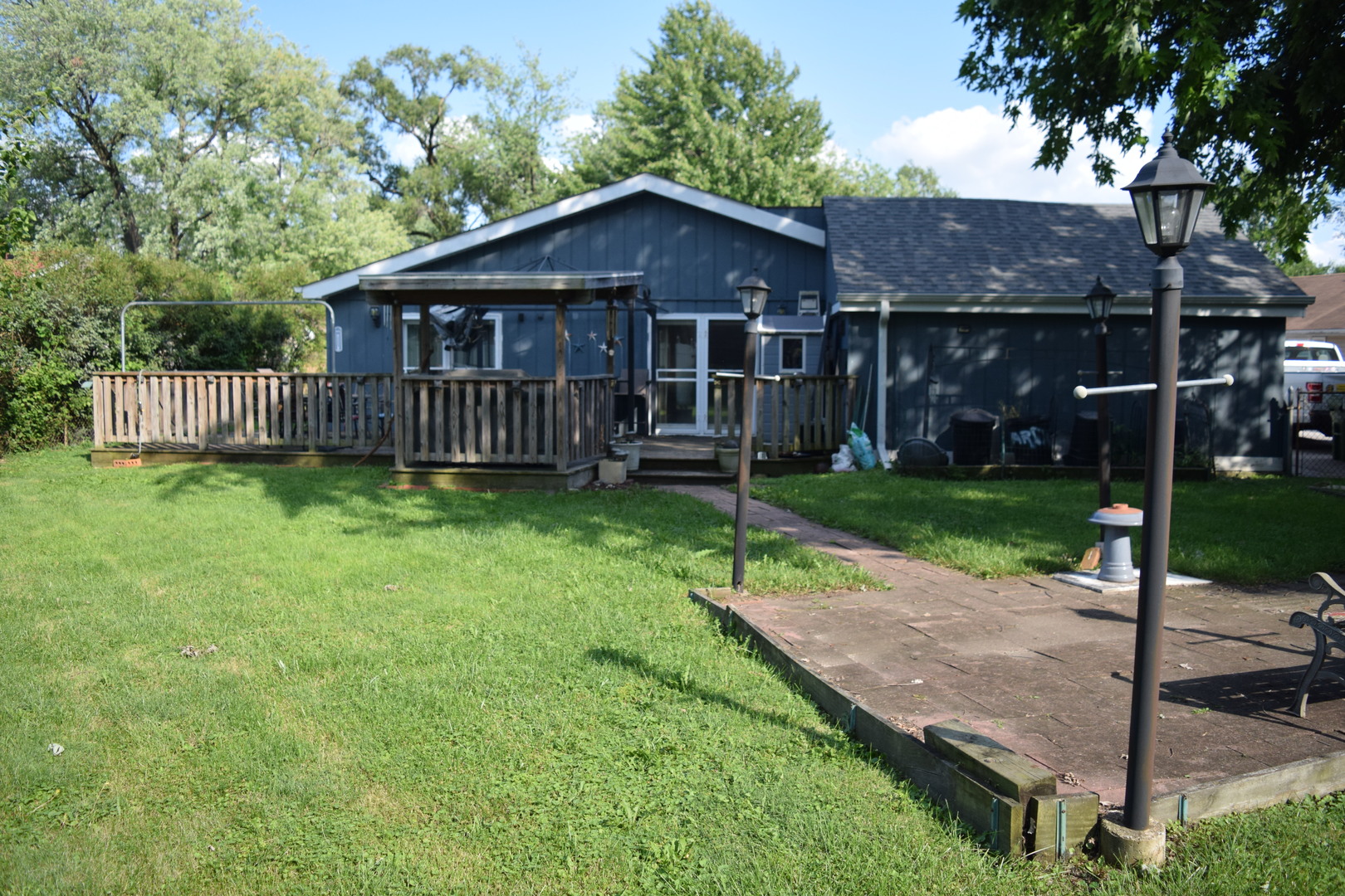 10010 Harnew Road, Oak Lawn, IL 60453