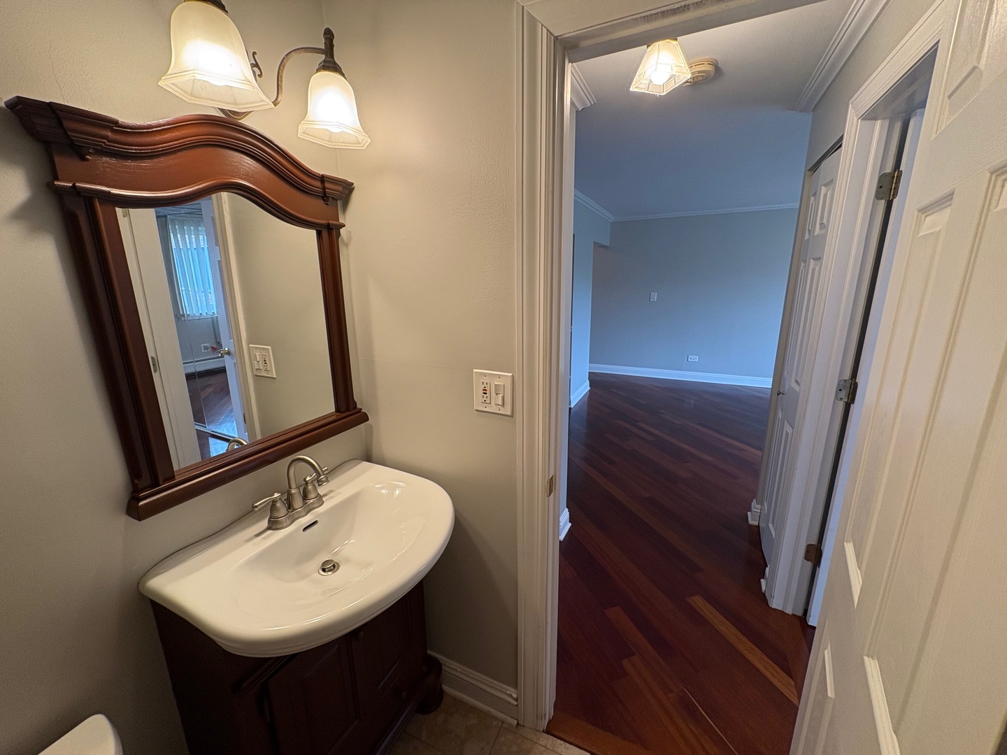 5310 N Chester Avenue #502, Chicago, IL 60656