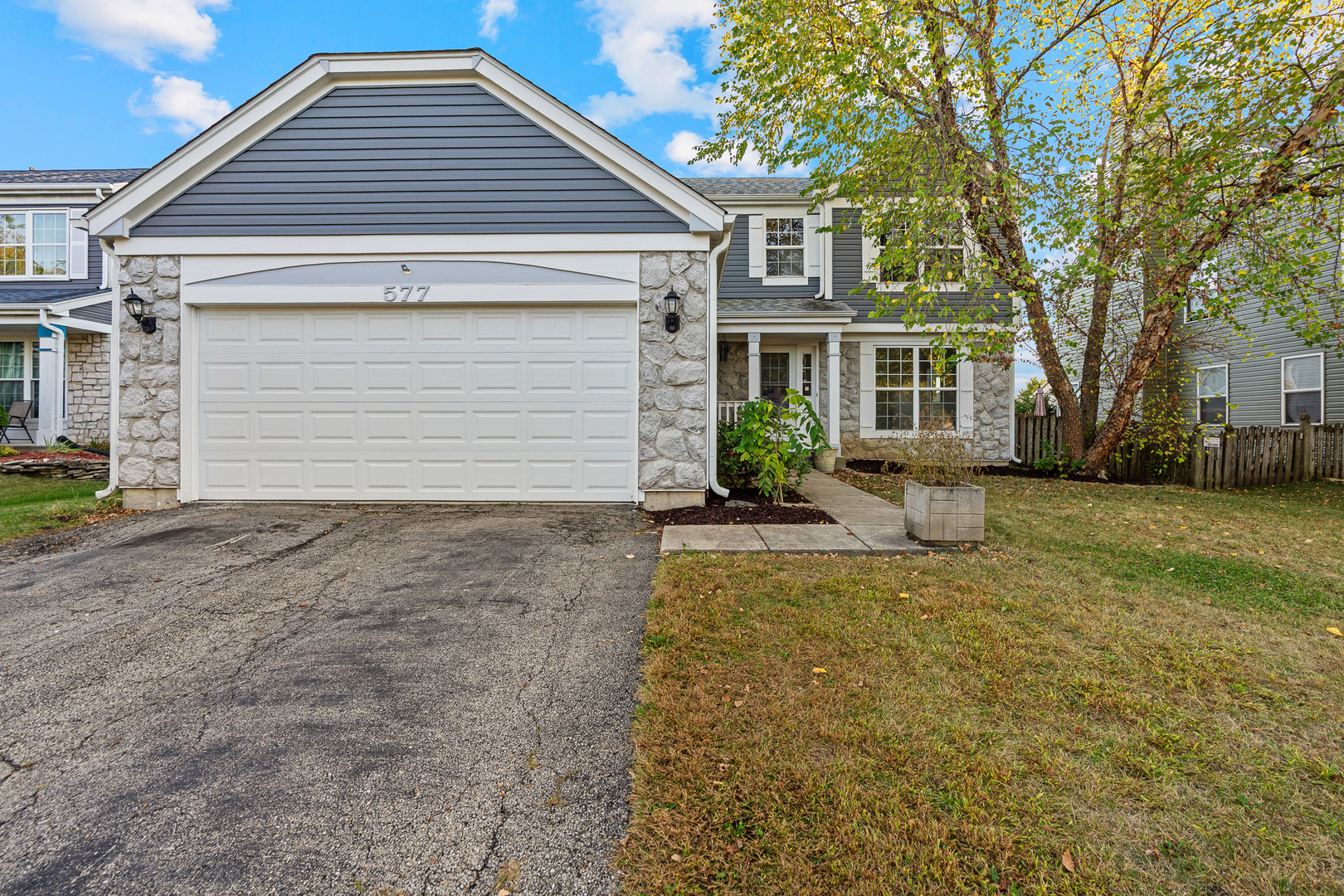 577 Greystone Lane, Bolingbrook, IL 60440