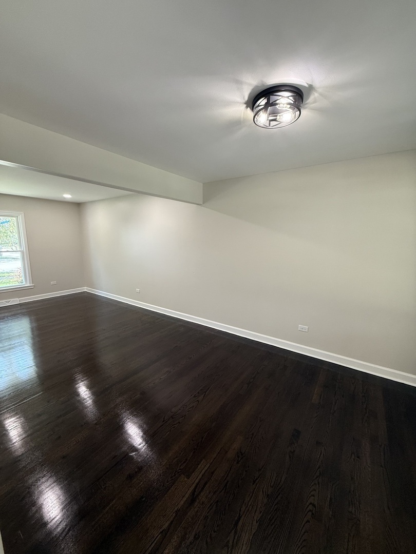 17140 University Avenue, South Holland, IL 60473