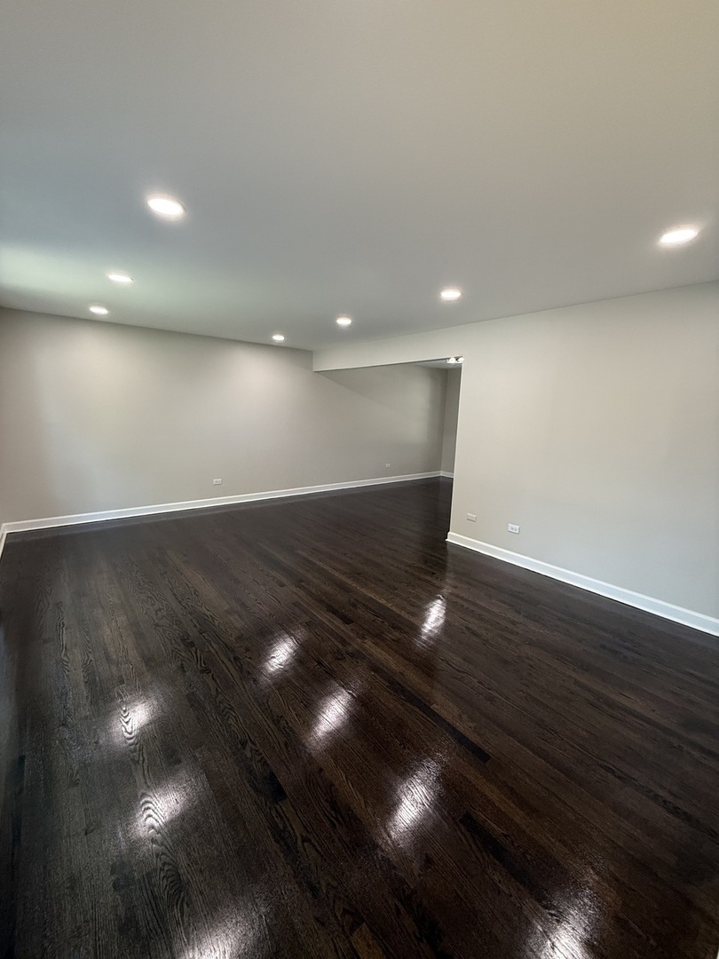 17140 University Avenue, South Holland, IL 60473