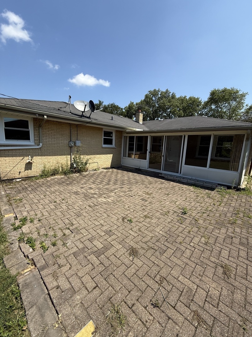 17140 University Avenue, South Holland, IL 60473