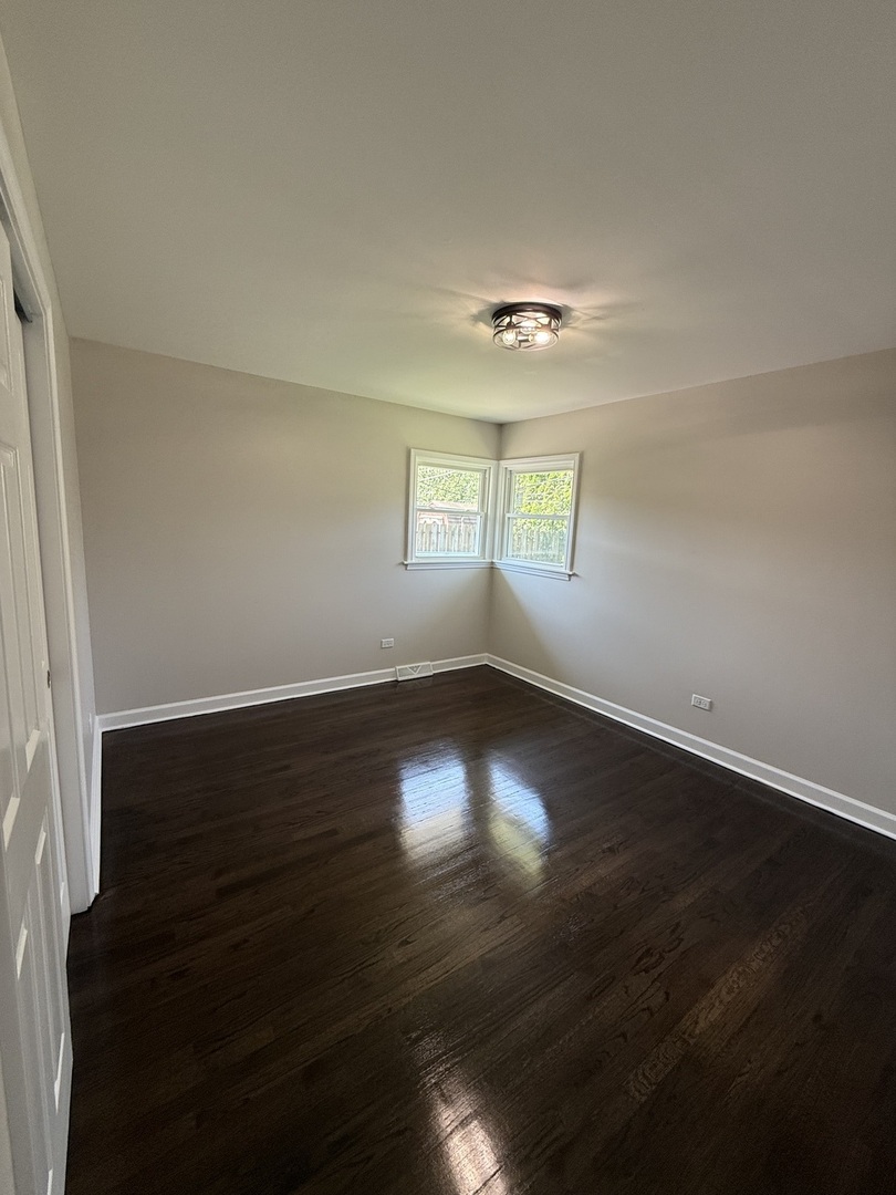 17140 University Avenue, South Holland, IL 60473