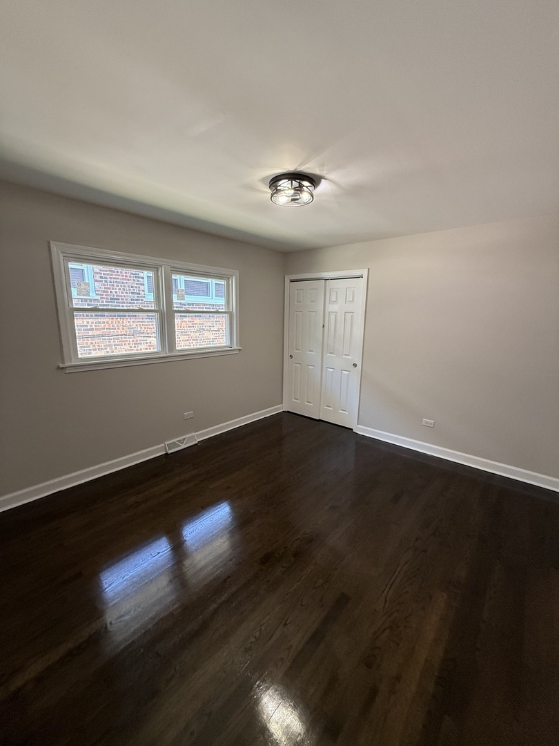 17140 University Avenue, South Holland, IL 60473