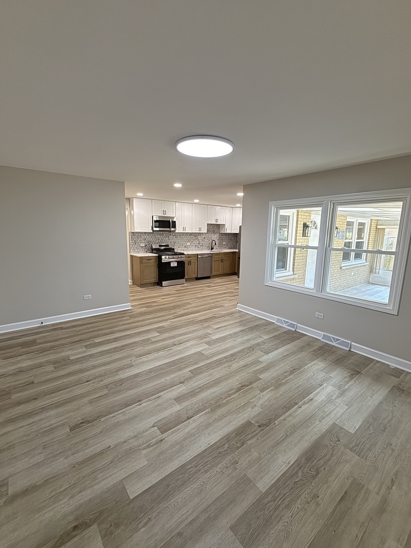 17140 University Avenue, South Holland, IL 60473