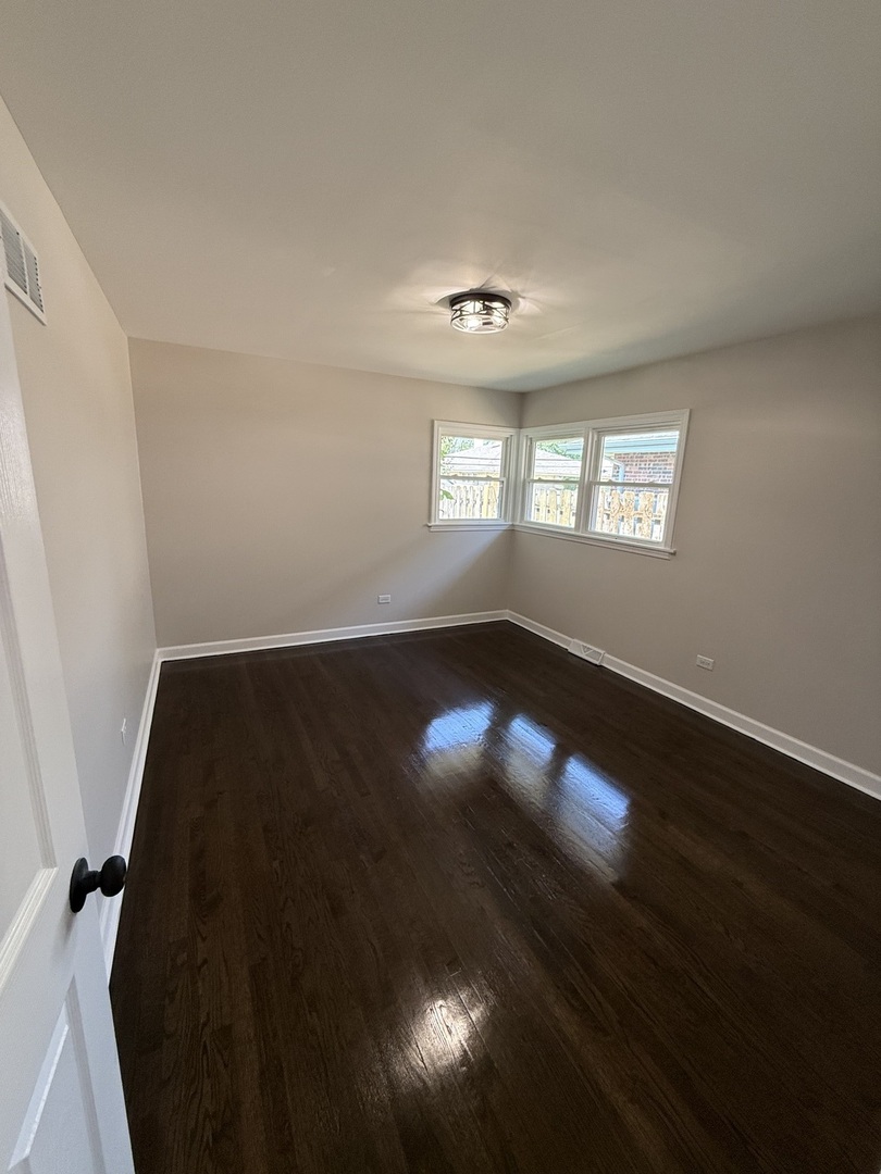 17140 University Avenue, South Holland, IL 60473