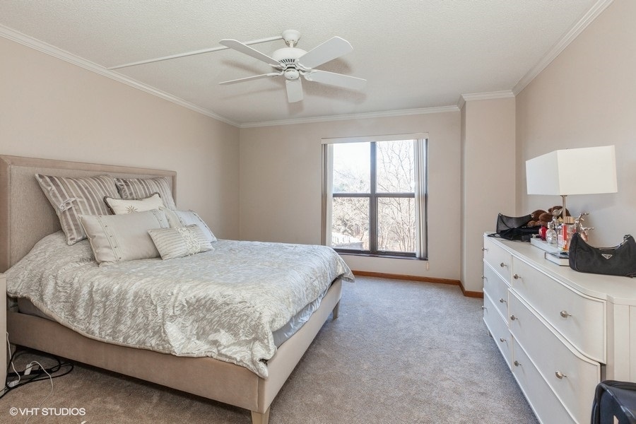 509 AURORA Avenue #117, Naperville, IL 60540