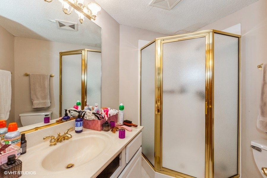 509 AURORA Avenue #117, Naperville, IL 60540