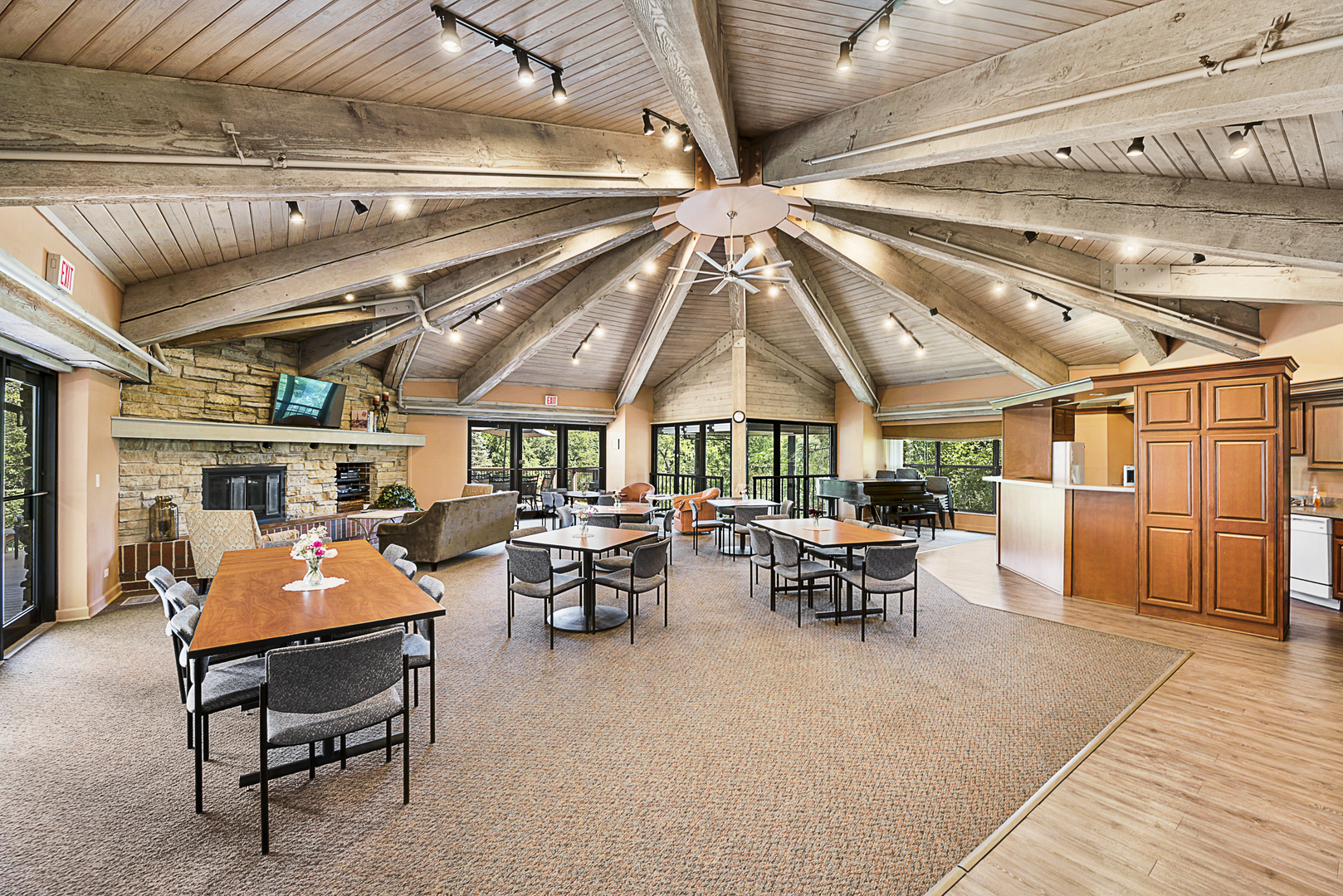 509 AURORA Avenue #117, Naperville, IL 60540