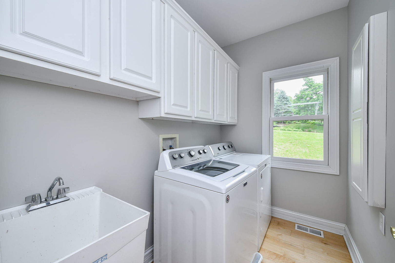 104 Bruell Street, Yorkville, IL 60560