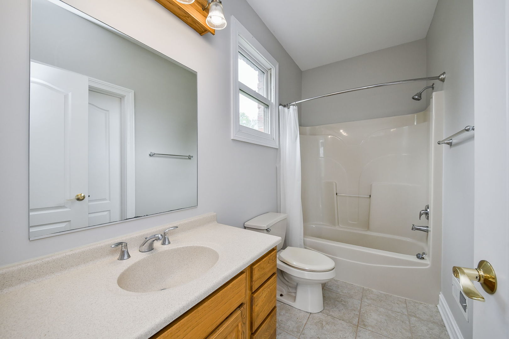 104 Bruell Street, Yorkville, IL 60560