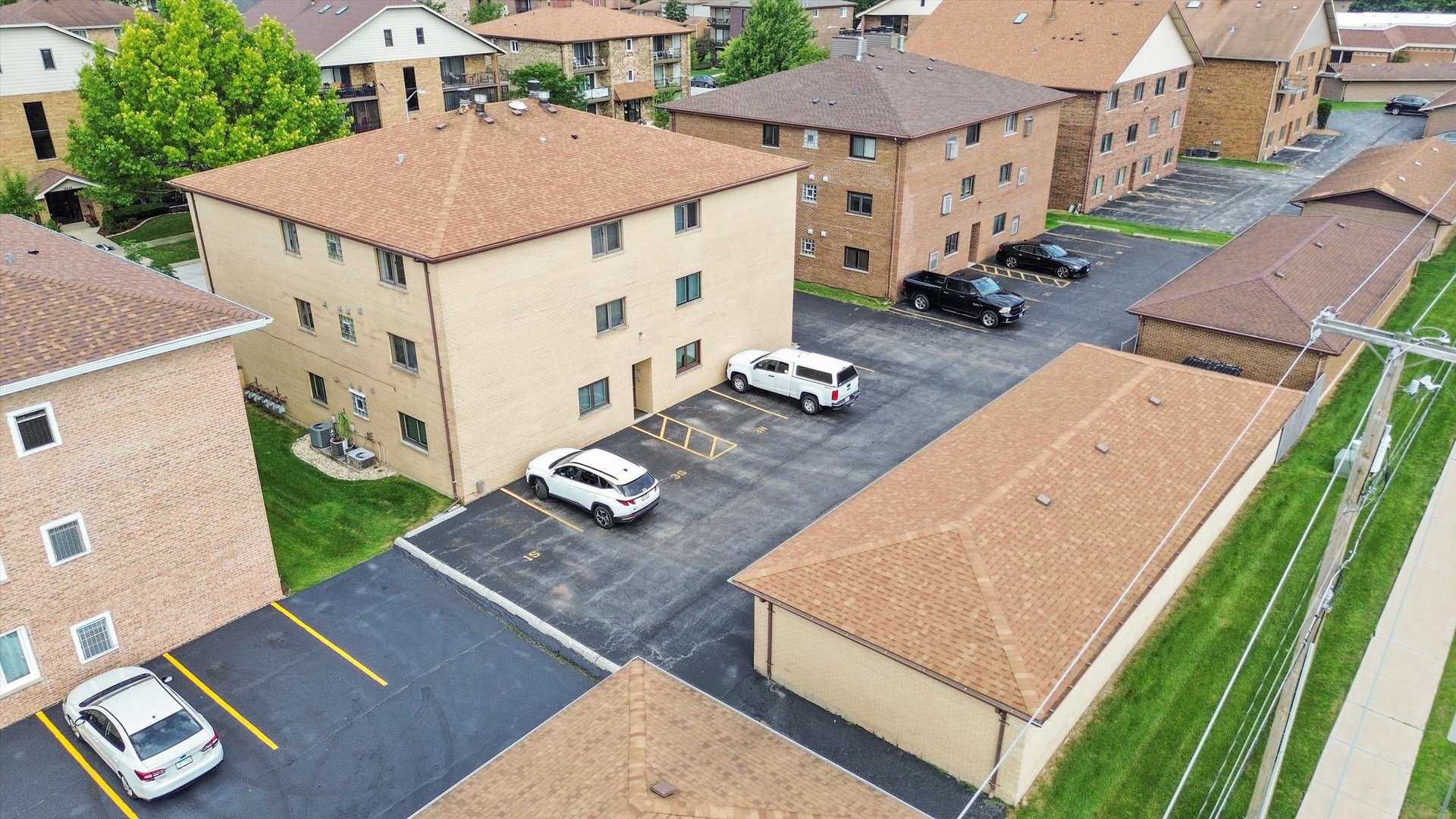 16825 81st Avenue #2S, Tinley Park, IL 60477