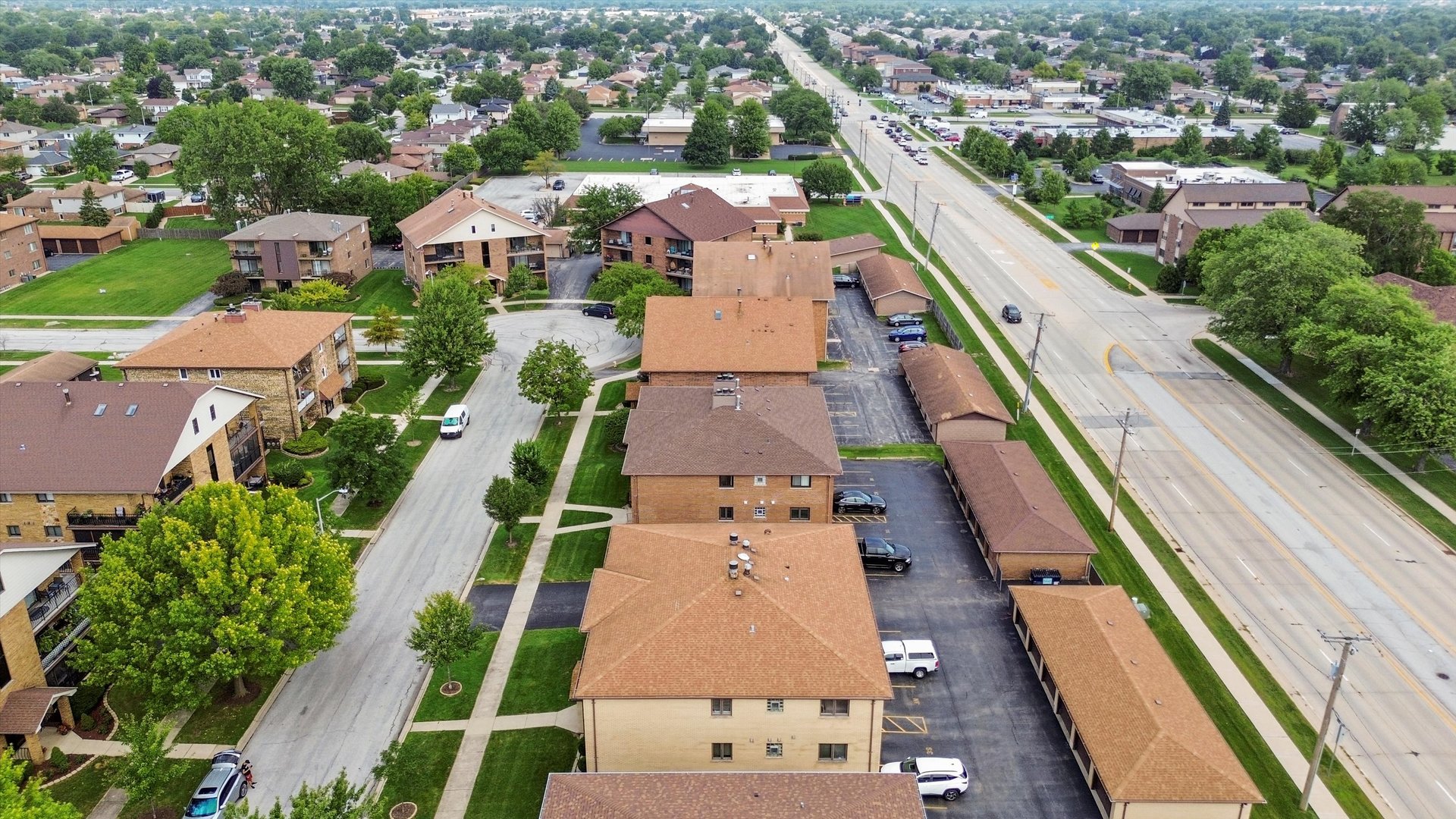 16825 81st Avenue #2S, Tinley Park, IL 60477