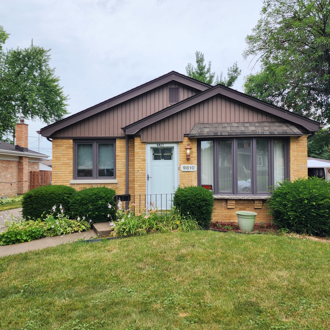 9810 Warren Avenue, Oak Lawn, IL 60453