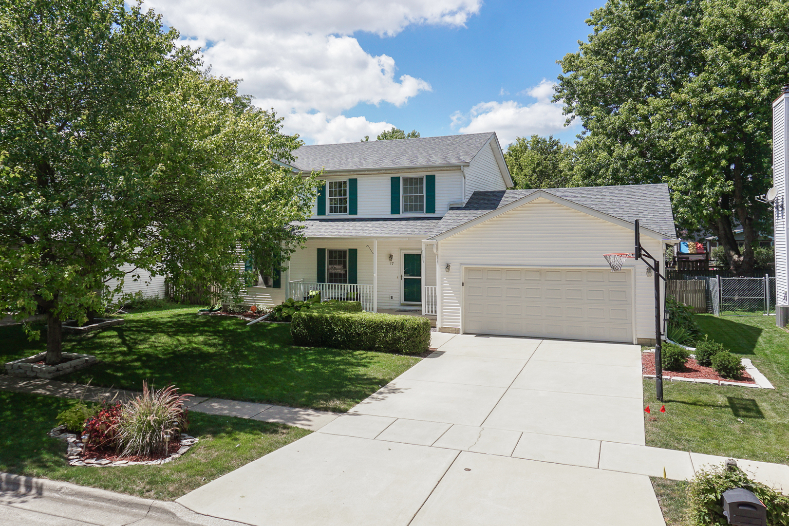 17 Hayloft Road, Bloomington, IL 61704