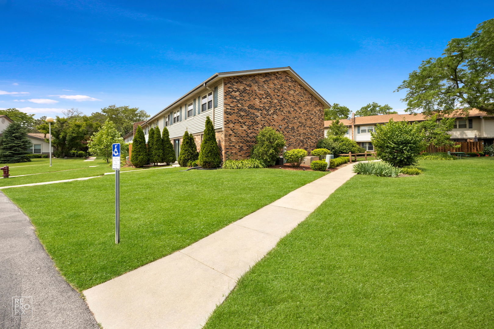 Downers Grove, IL 60516