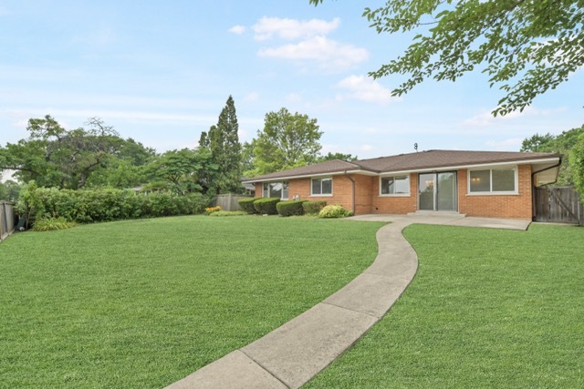 825 Ottawa Avenue, Park Ridge, IL 60068