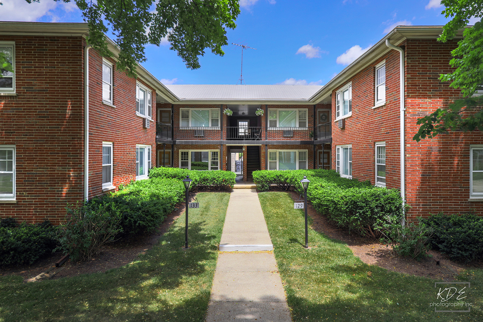 129-133 E Franklin Avenue #1, Naperville, IL 60540