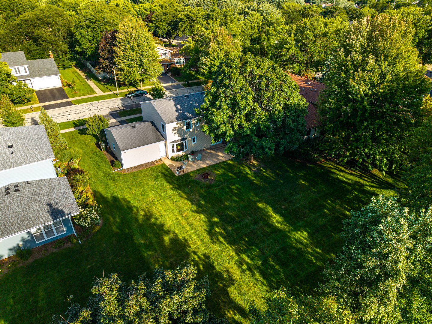 1035 Williamsburg Drive, Naperville, IL 60540