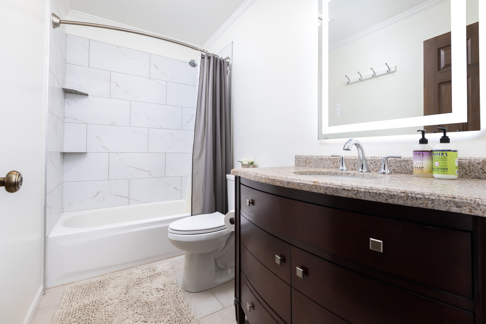 1035 Williamsburg Drive, Naperville, IL 60540