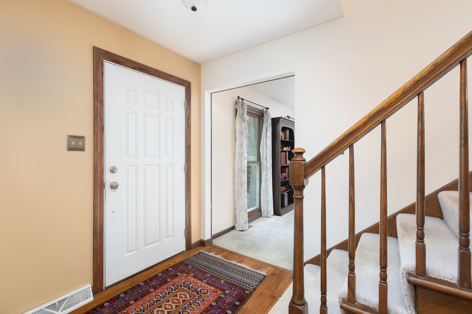 1035 Williamsburg Drive, Naperville, IL 60540