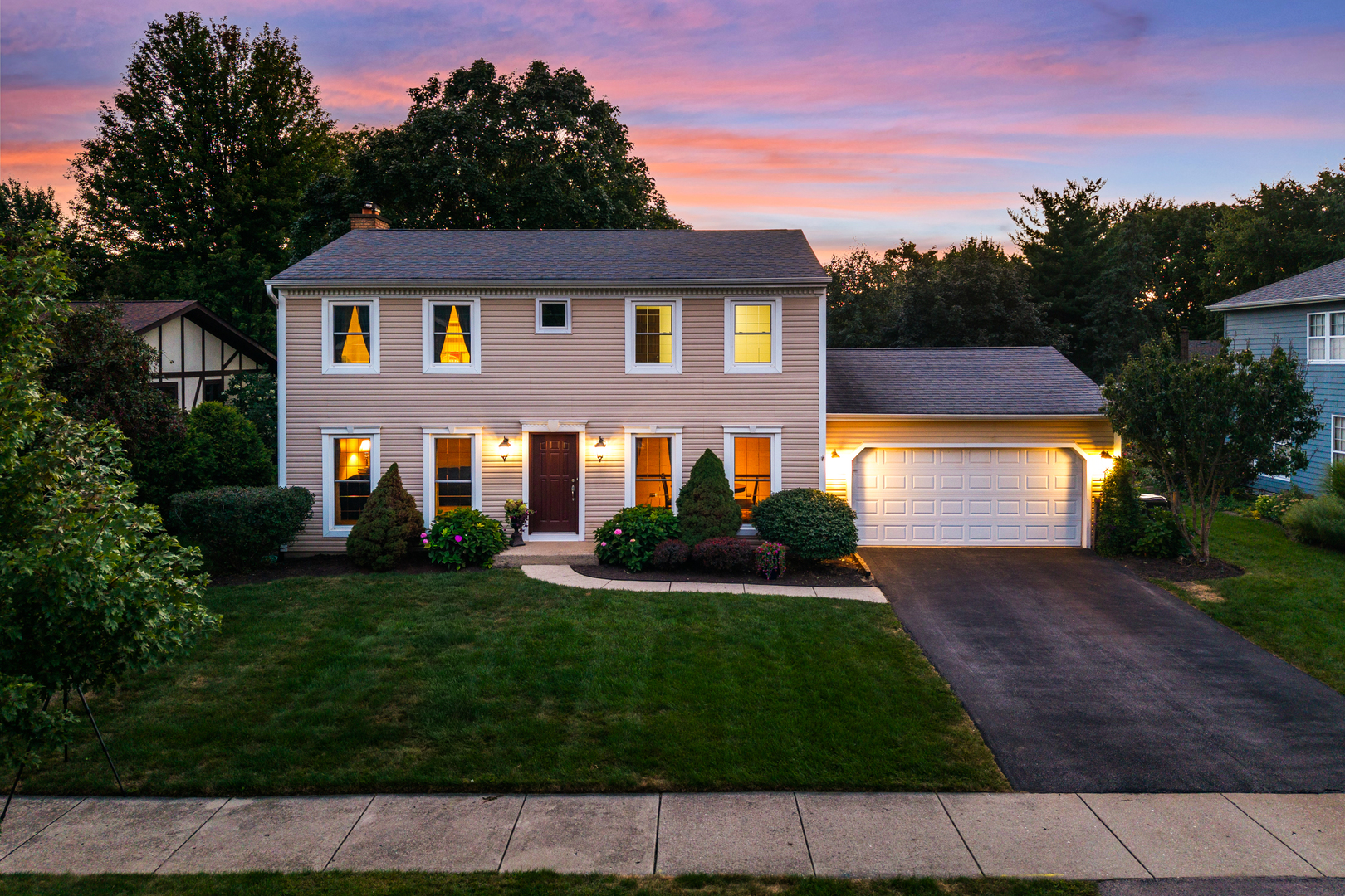 1035 Williamsburg Drive, Naperville, IL 60540