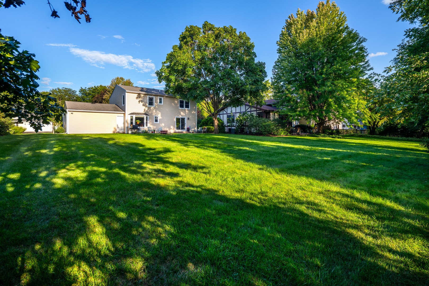 1035 Williamsburg Drive, Naperville, IL 60540
