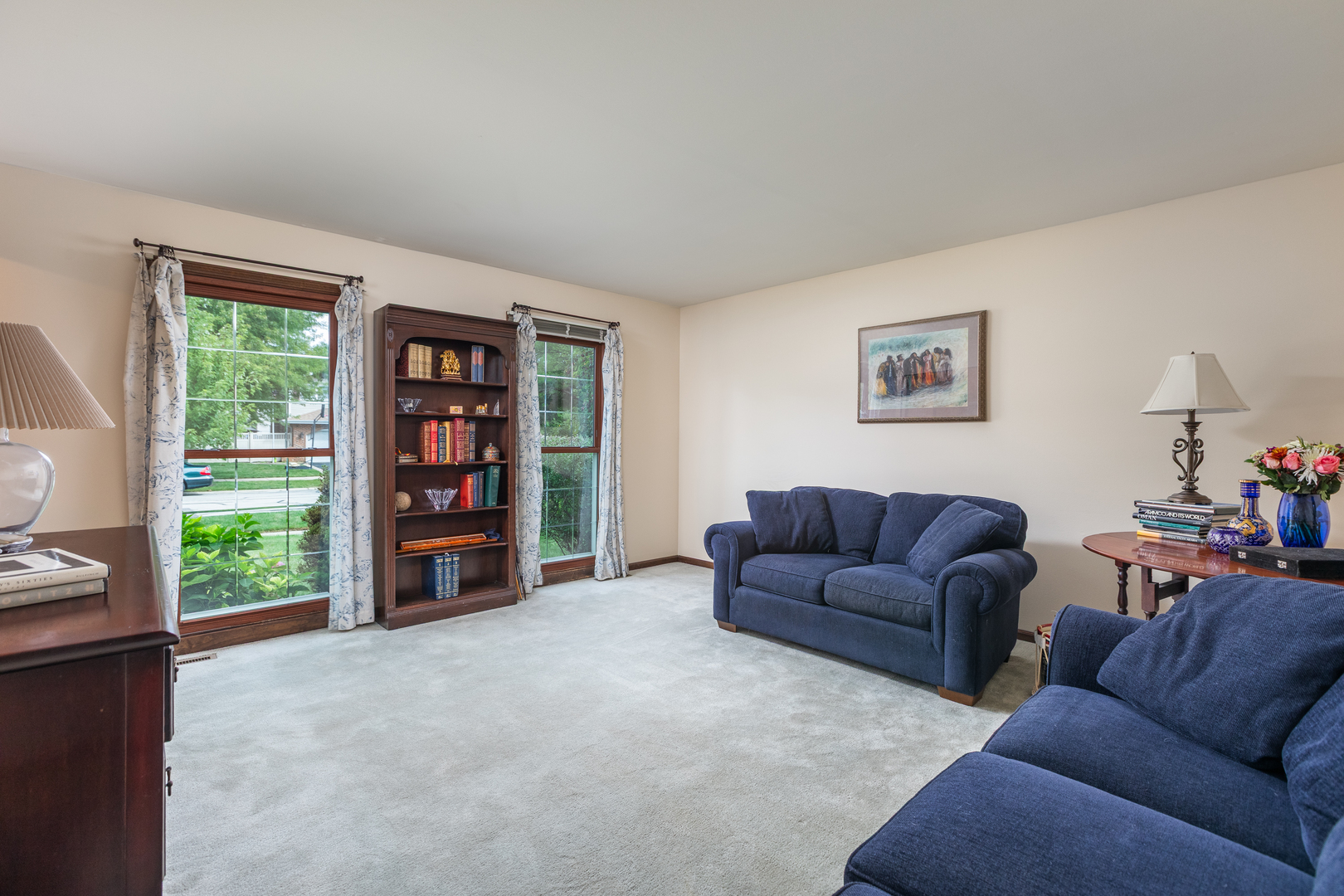 1035 Williamsburg Drive, Naperville, IL 60540