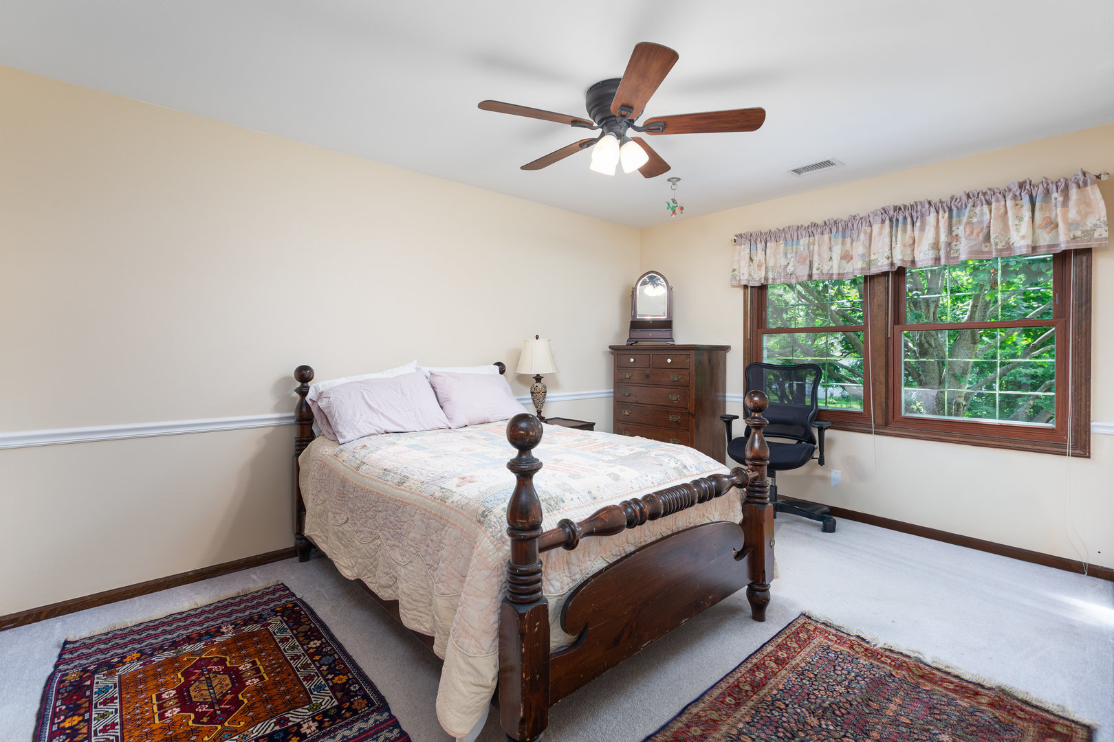 1035 Williamsburg Drive, Naperville, IL 60540