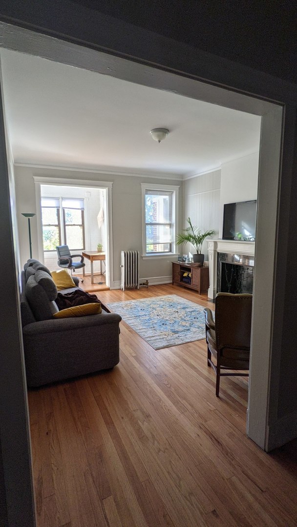 5110 S Woodlawn Avenue #3H, Chicago, IL 60615