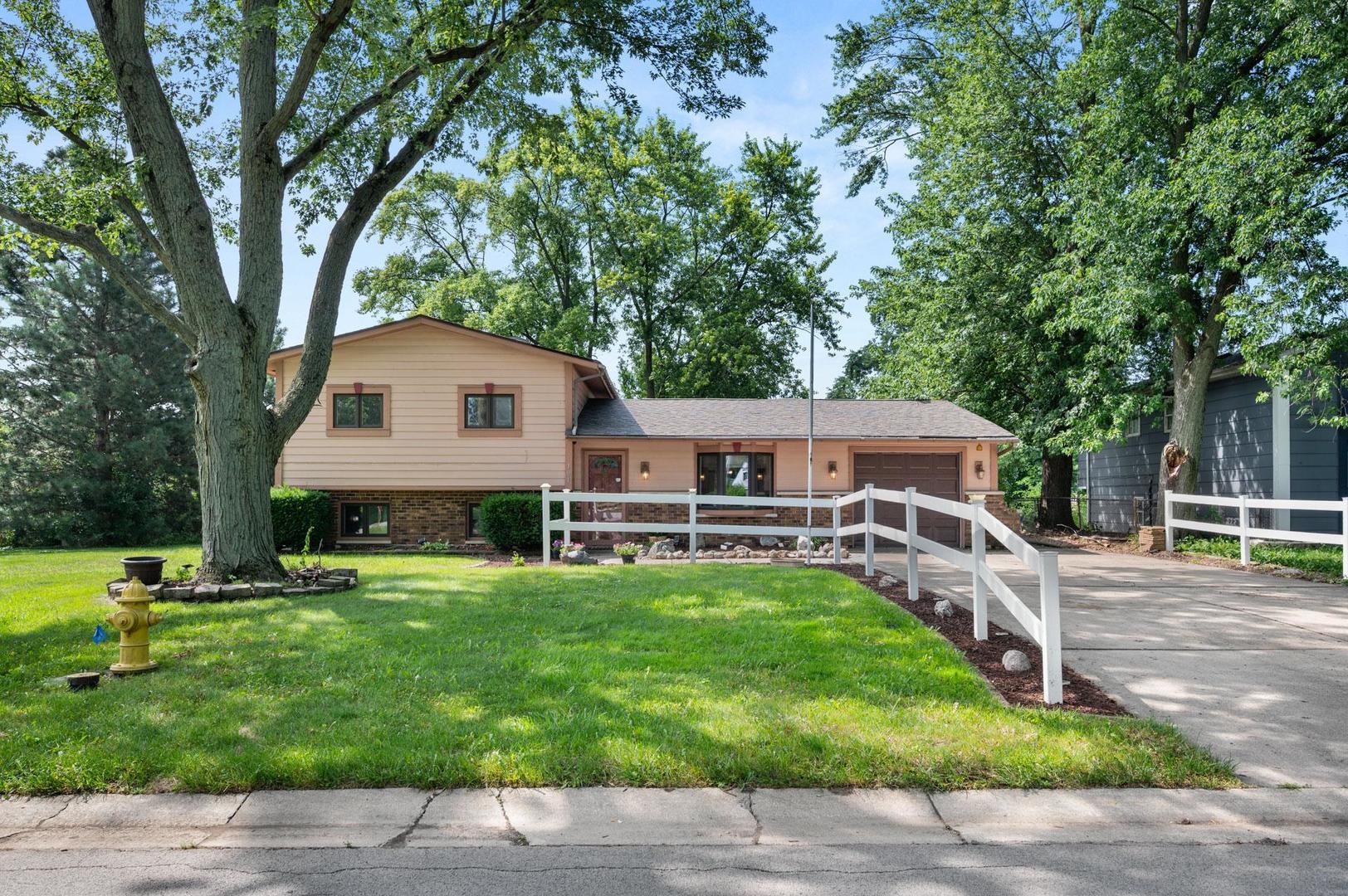 101 Seabury Road, Bolingbrook, IL 60440