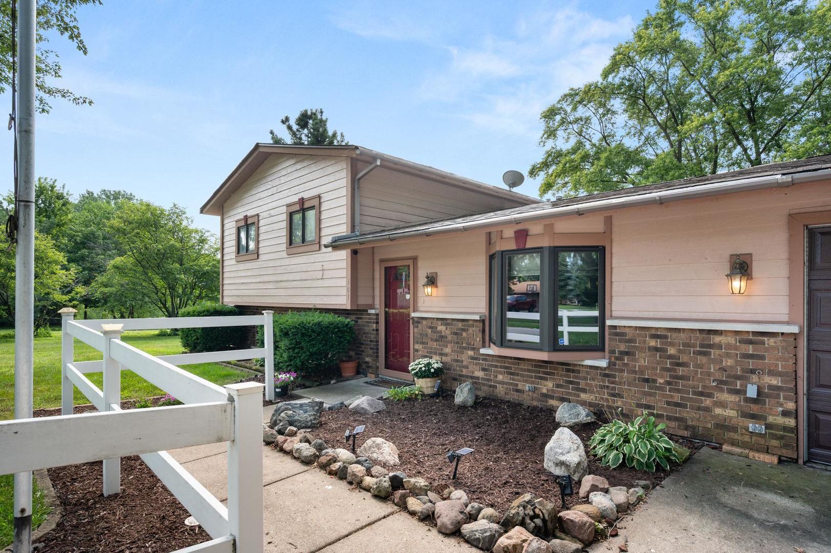 101 Seabury Road, Bolingbrook, IL 60440