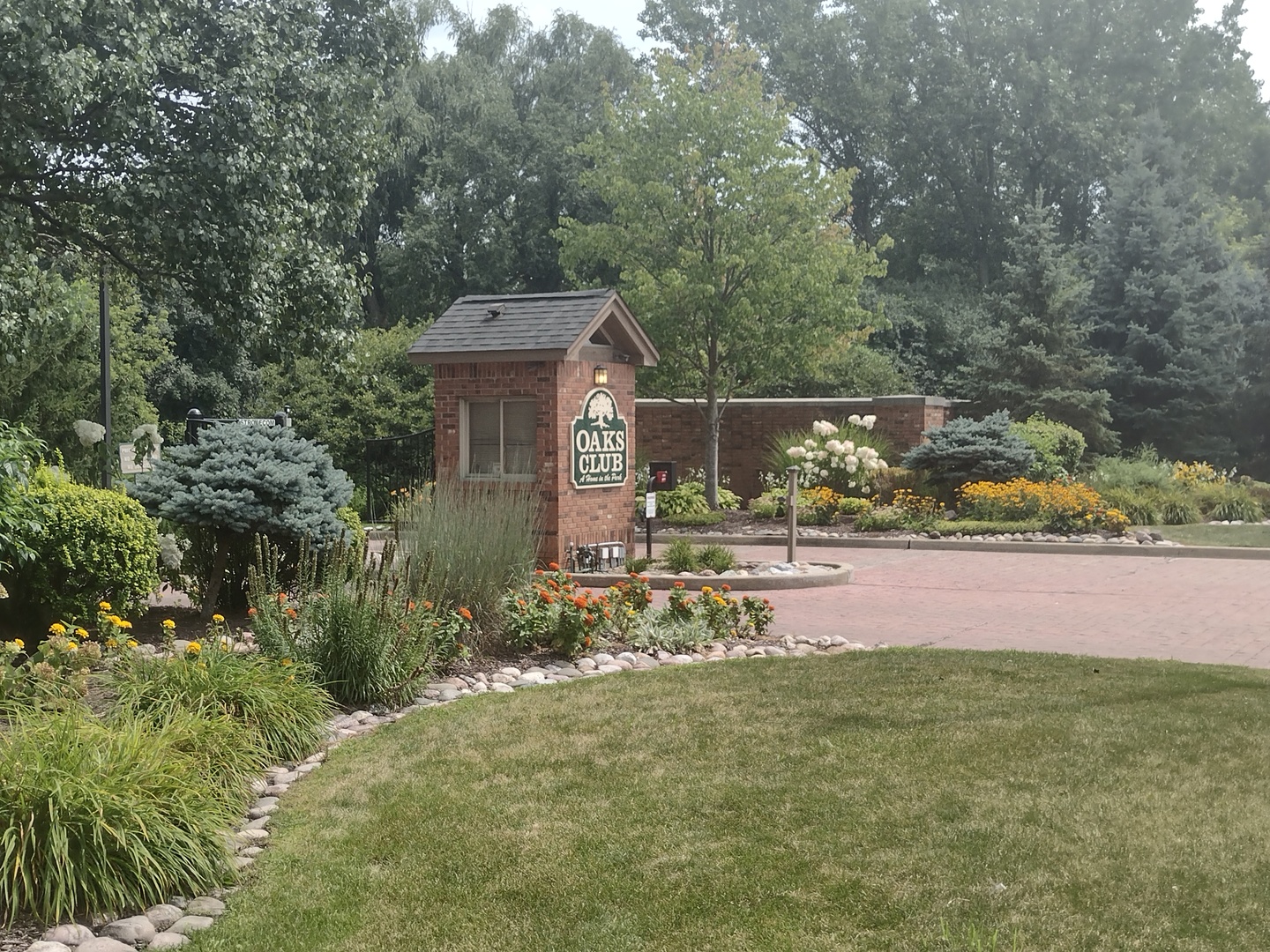 2461 Tall Oaks Drive, Elgin, IL 60123