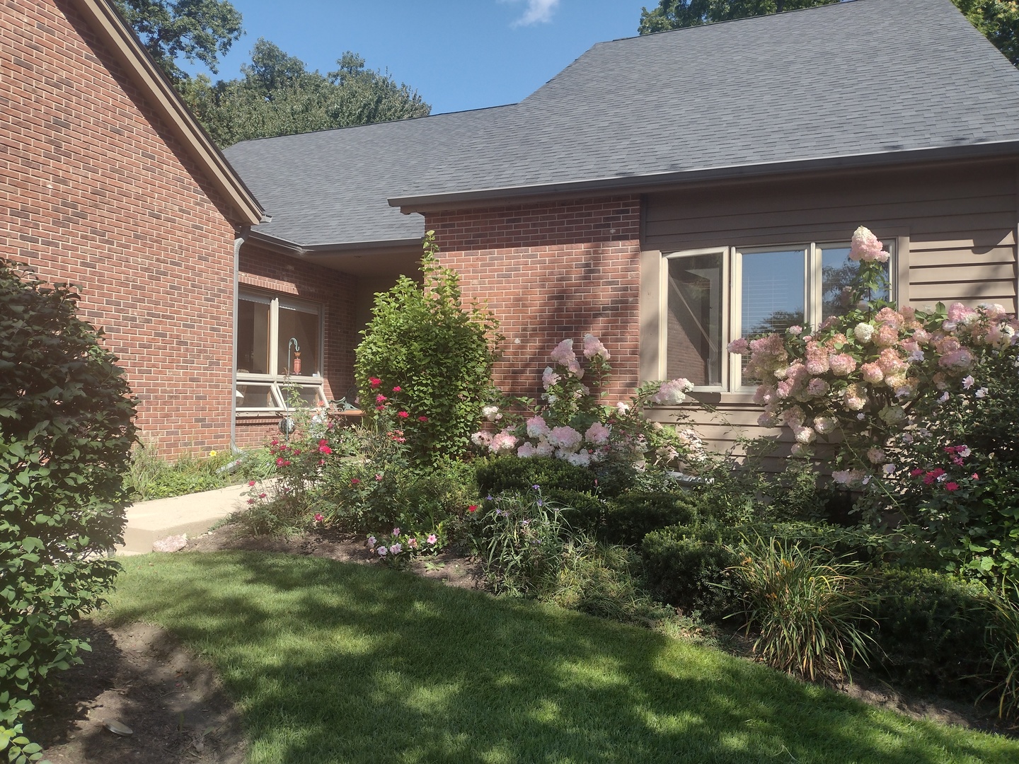 2461 Tall Oaks Drive, Elgin, IL 60123