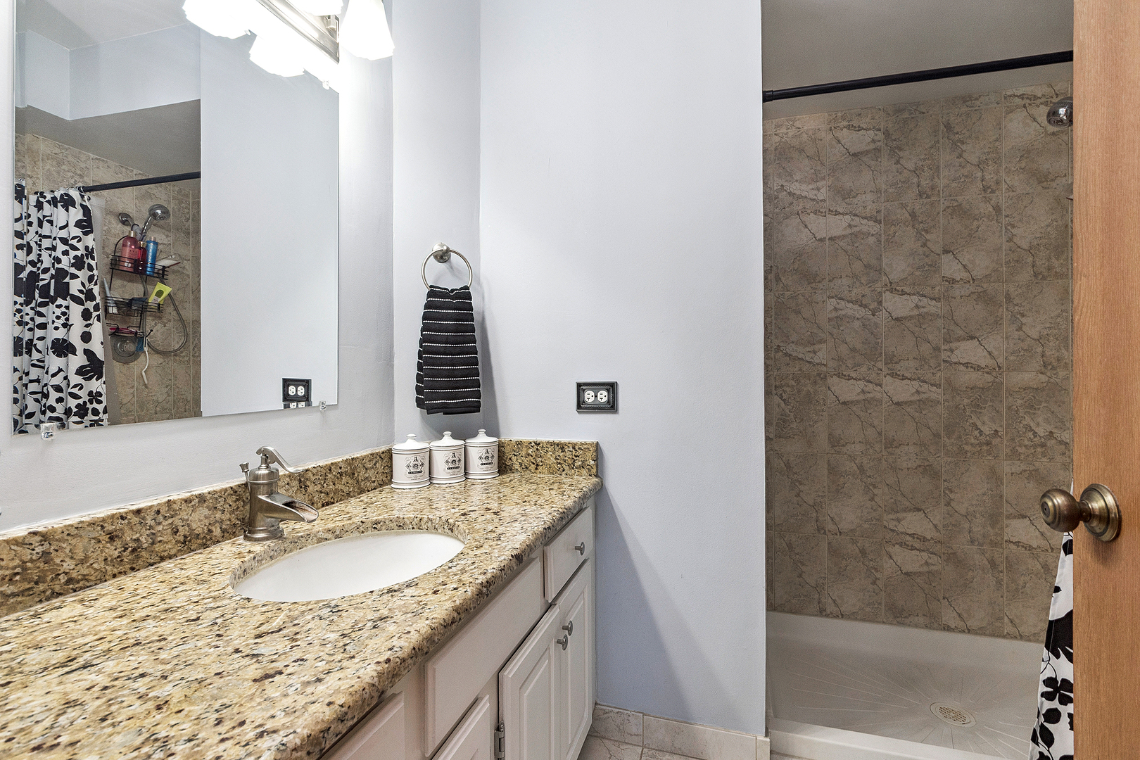 17212 RIDGELAND Avenue #3S, Tinley Park, IL 60477
