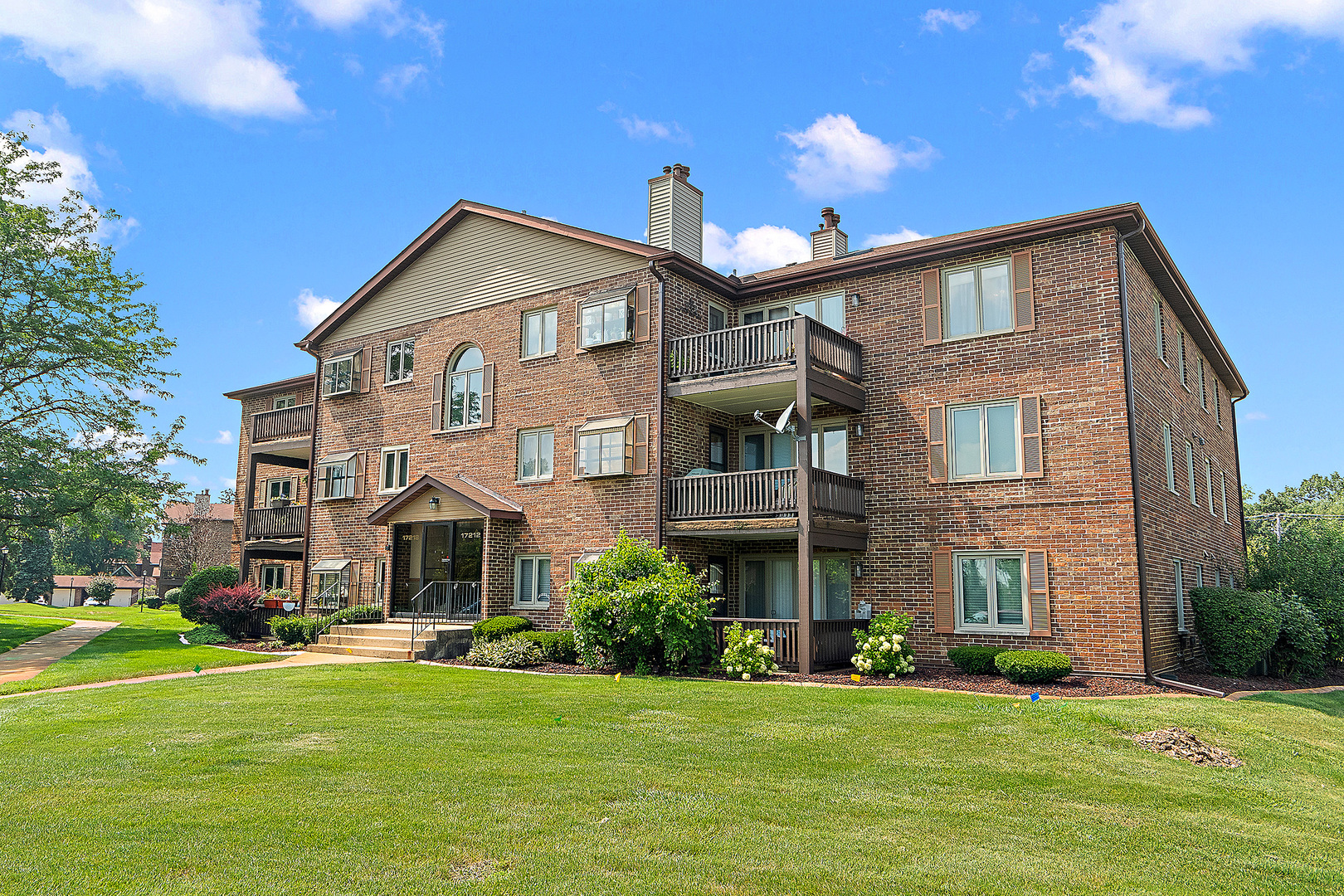 17212 RIDGELAND Avenue #3S, Tinley Park, IL 60477