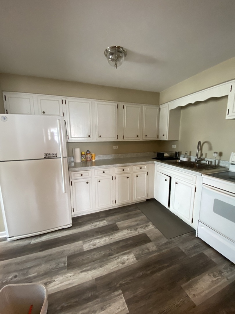 5850 W 55th Street #3D, Chicago, IL 60638