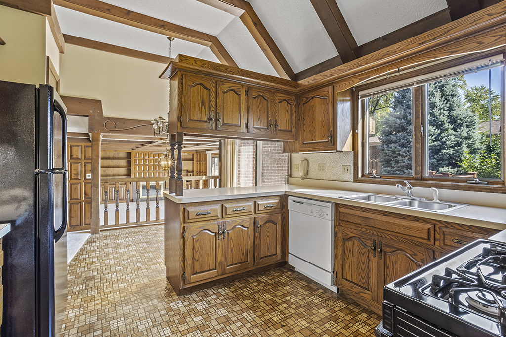 1004 Valley Lane, Lockport, IL 60441