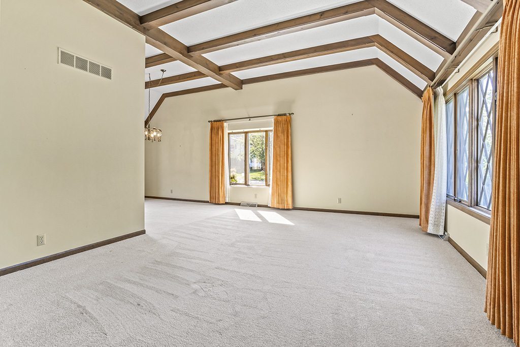 1004 Valley Lane, Lockport, IL 60441