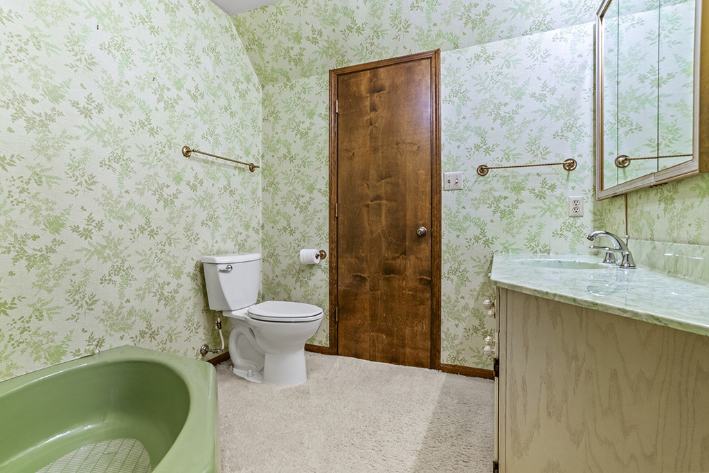 1004 Valley Lane, Lockport, IL 60441