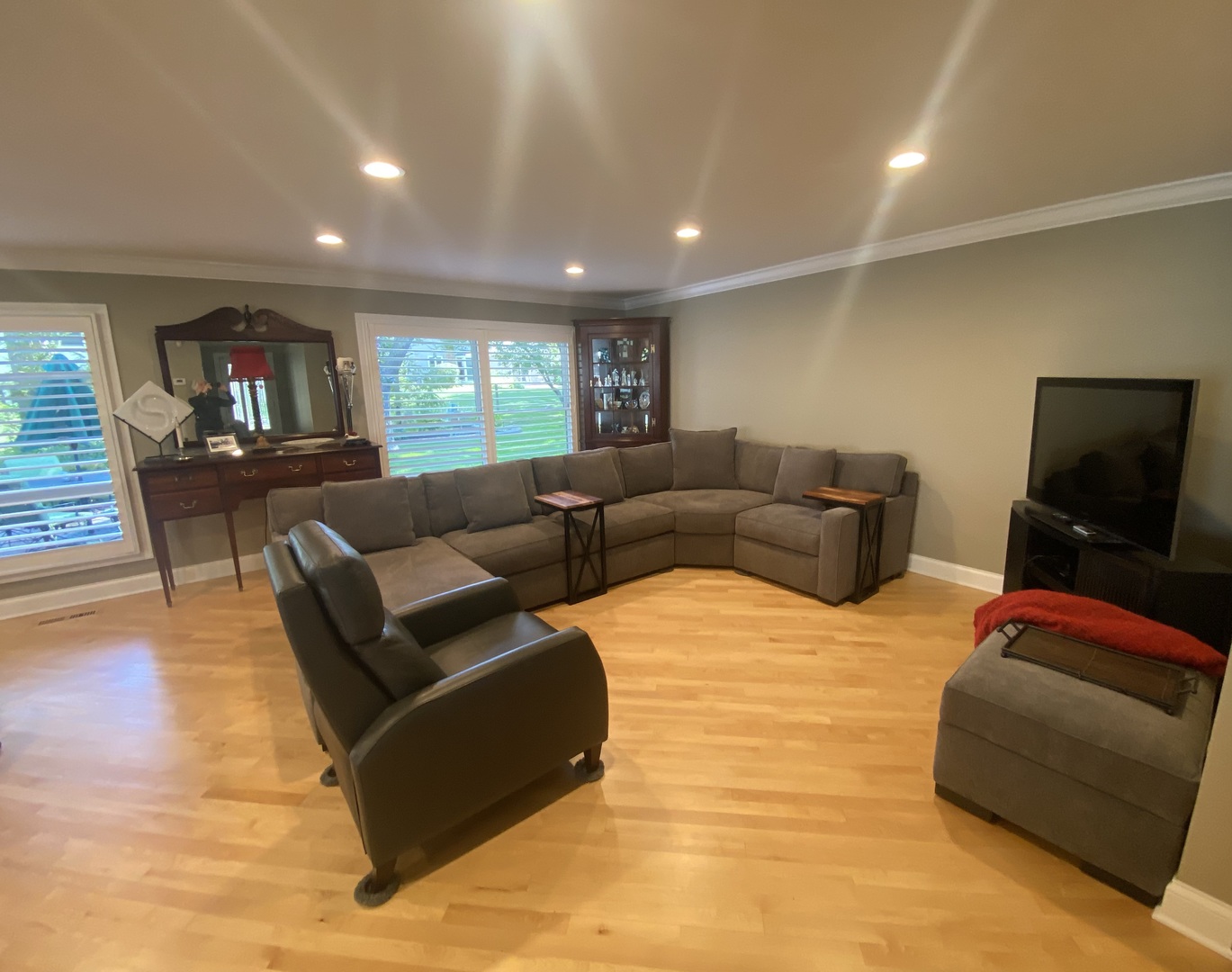 345 Cottonwood Lane, Naperville, IL 60540