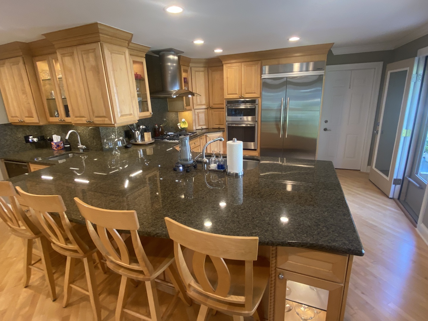 345 Cottonwood Lane, Naperville, IL 60540