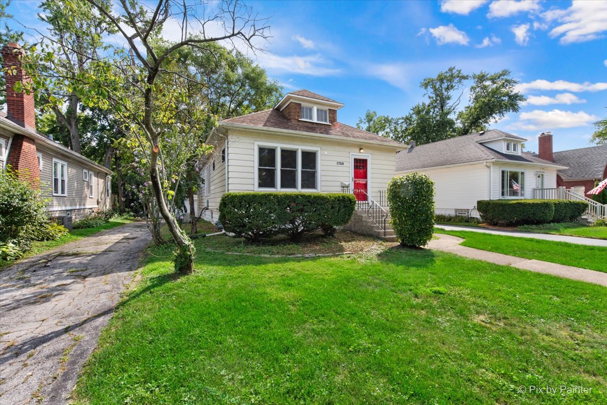 1725 Cedar Road, Homewood, IL 60430